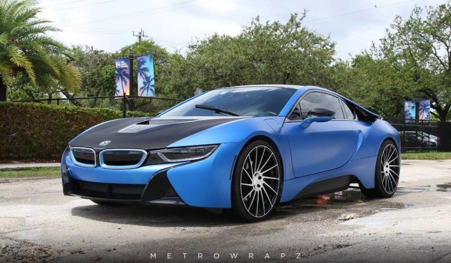  BMW i8 Satin Perfect Blue by MetroWrapz 2017 года  (фото 10 из 10)